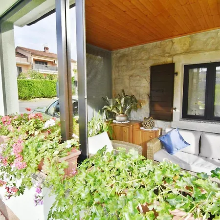 With Garden And Bbq In Apartamento *